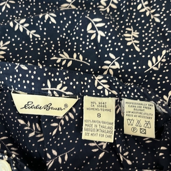 Eddie Bauer long skirt with front slit and buttons - Picture 4 of 4